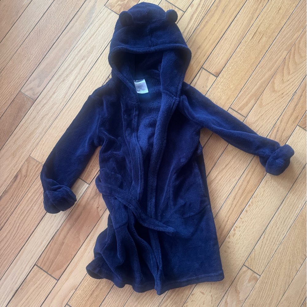 5T bear robe